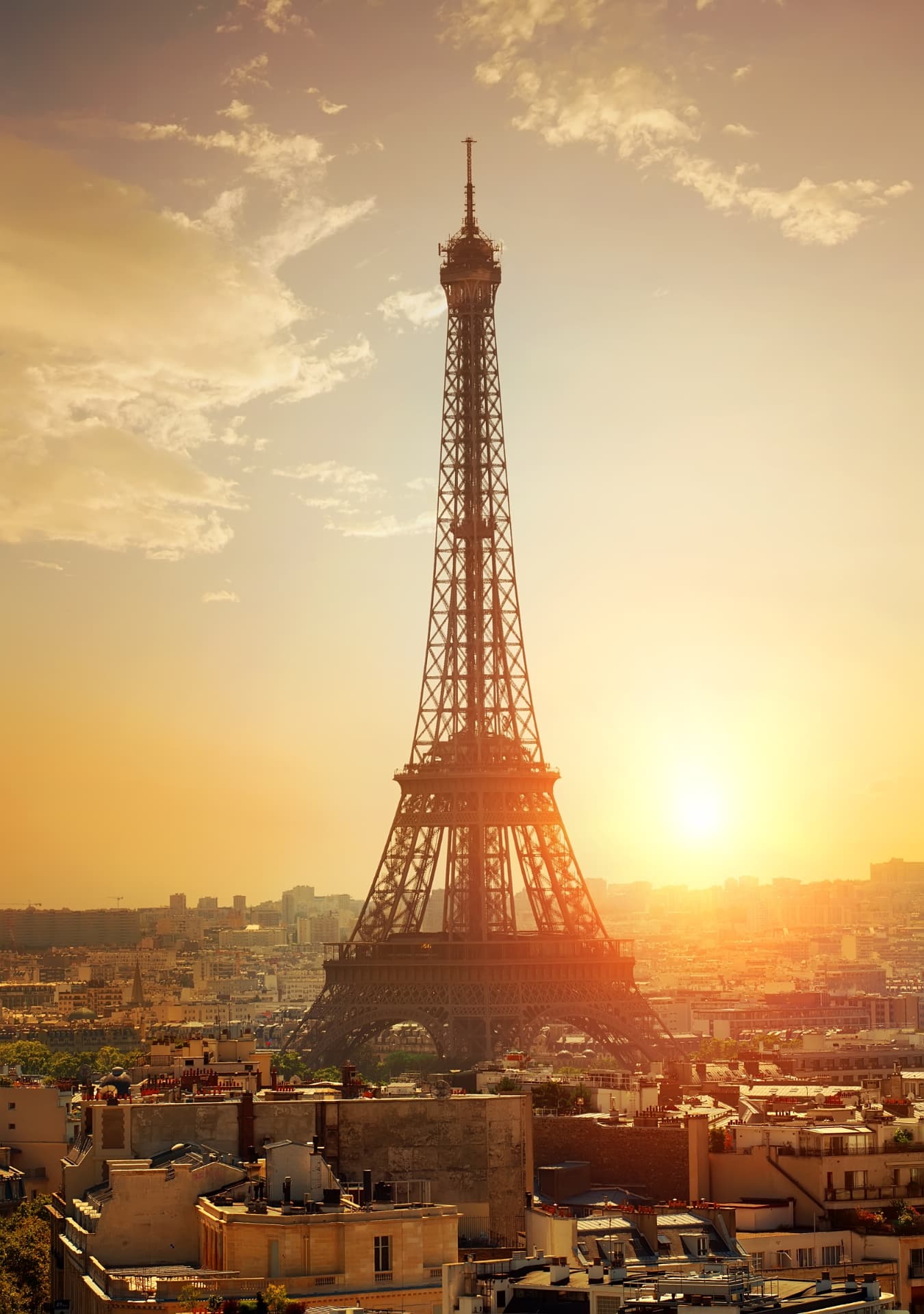 Paris city skyline.